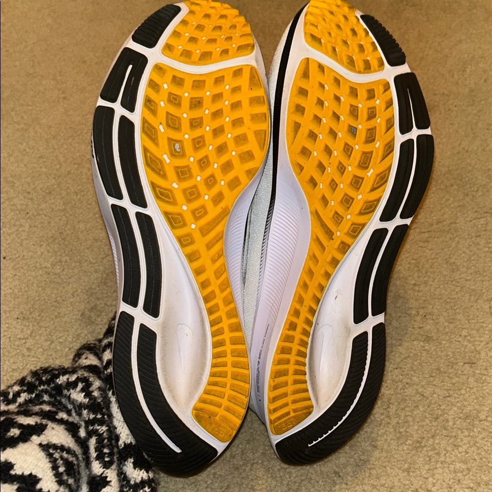 Pittsburgh Steelers Nike Unisex Air Zoom Pegasus 37 Running Shoes - Picture 11 of 14